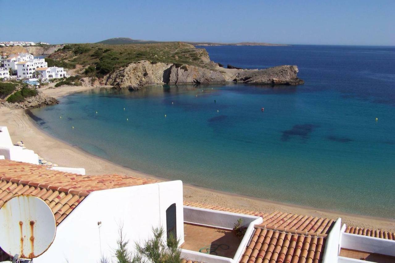 Vistas Al Mar Y La Piscina Apartamento Arenal d'en Castell Exterior foto